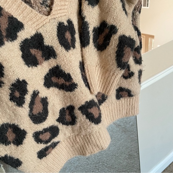 PINK by Victoria Secret Animal Print Reversible Sweater - Picture 5 of 5